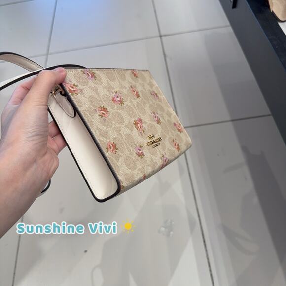 NWT COACH Slim Signature Canvas Crossbody Bag with Floral CBA71 - Picture 2 of 9